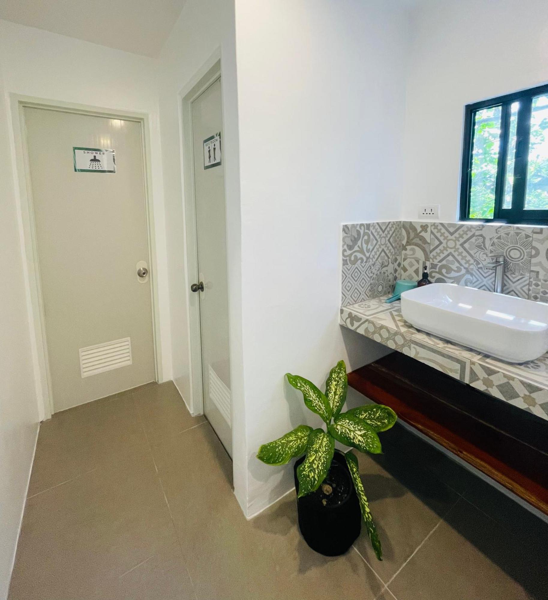 Maayong Hostel (Adults Only) 莫阿尔博阿 外观 照片
