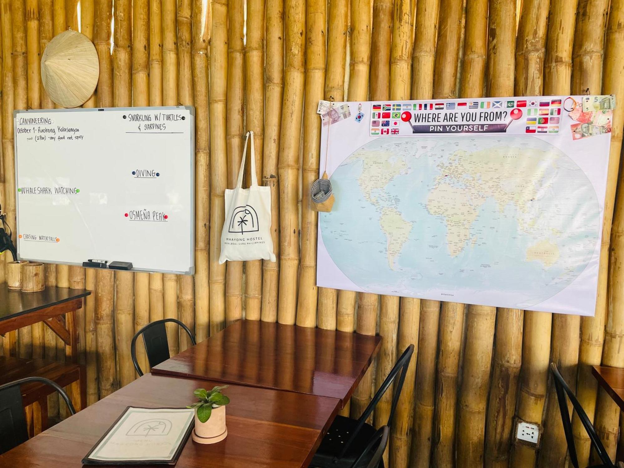 Maayong Hostel (Adults Only) 莫阿尔博阿 外观 照片