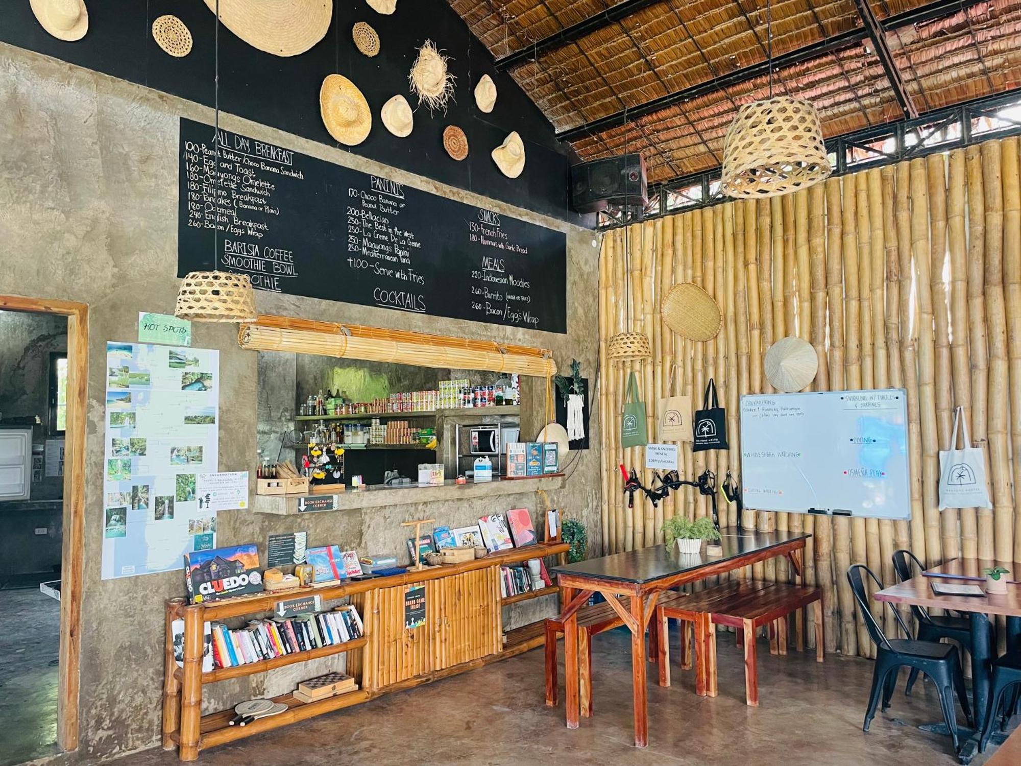 Maayong Hostel (Adults Only) 莫阿尔博阿 外观 照片