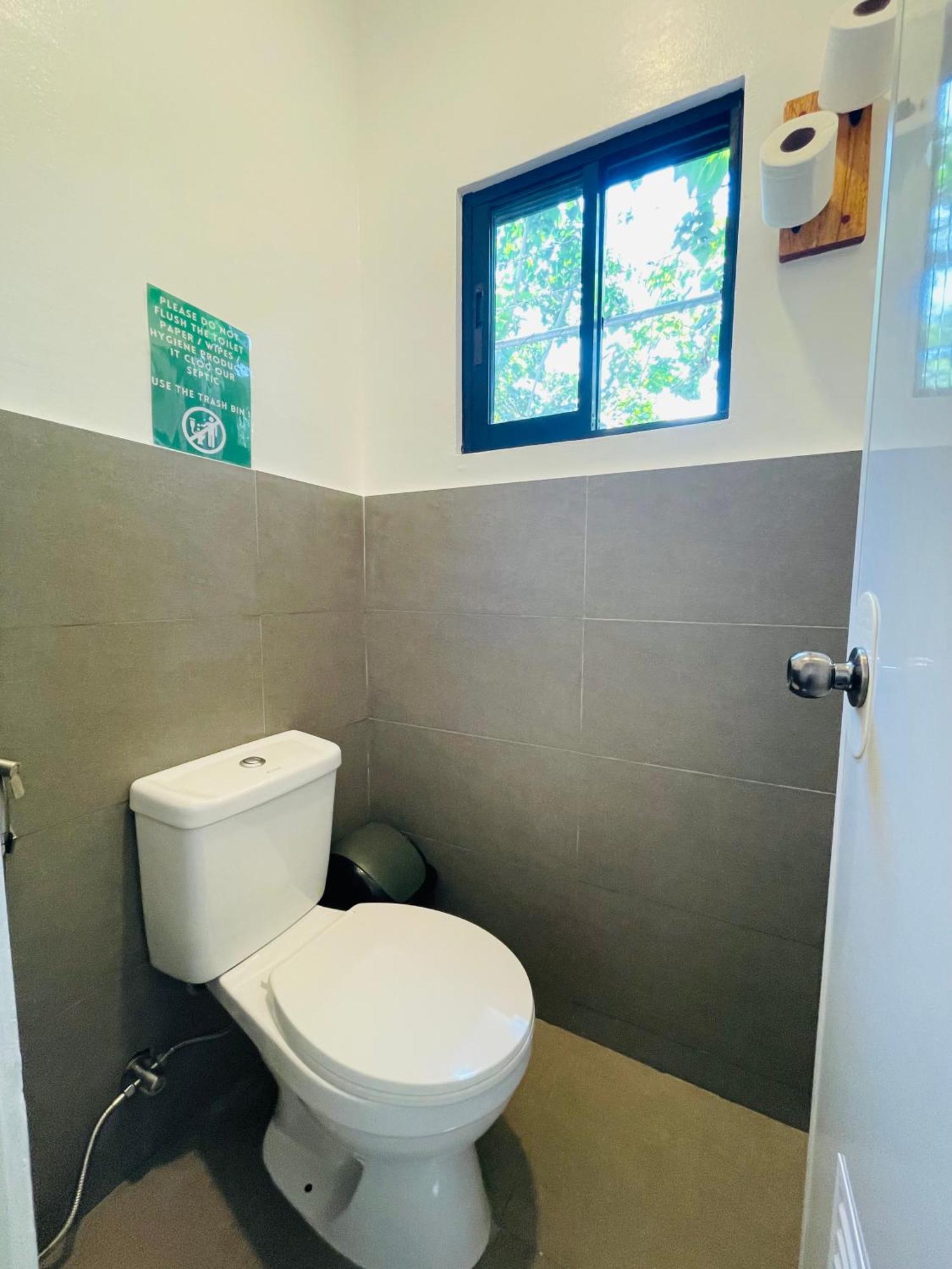 Maayong Hostel (Adults Only) 莫阿尔博阿 外观 照片